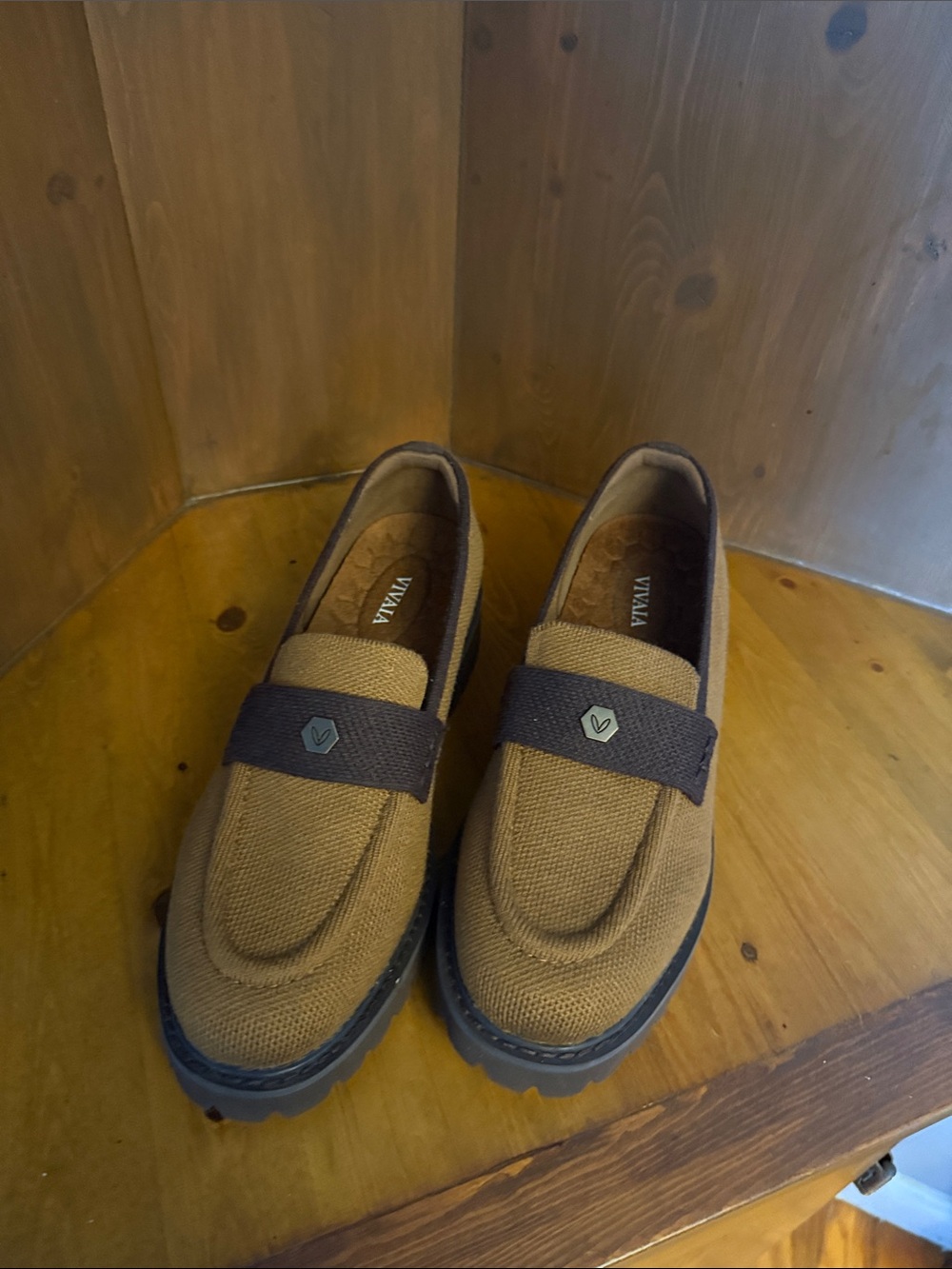NWOT VIVAIA Francesca Chunky Platform Loafers 39